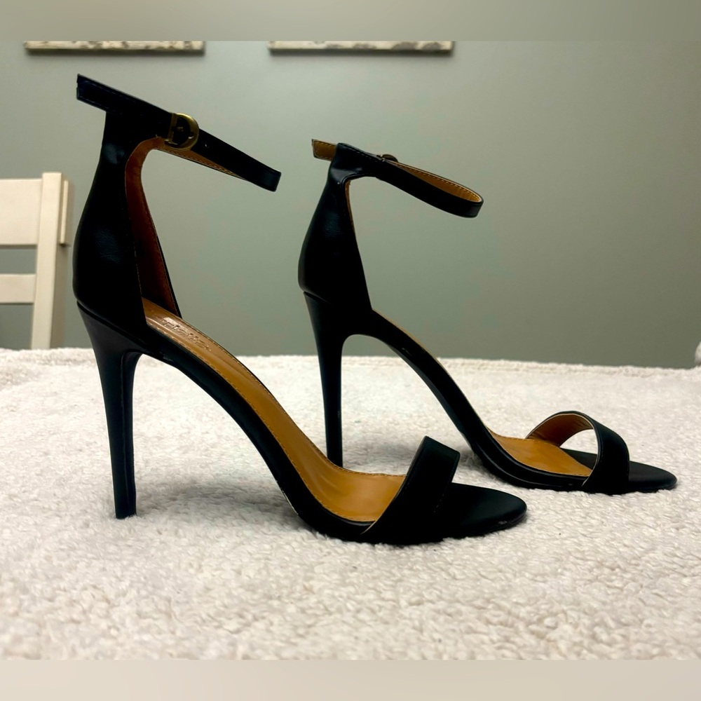 Charlotte Russe Rebekah Shoes Black Ankle Strap Stiletto Size 9